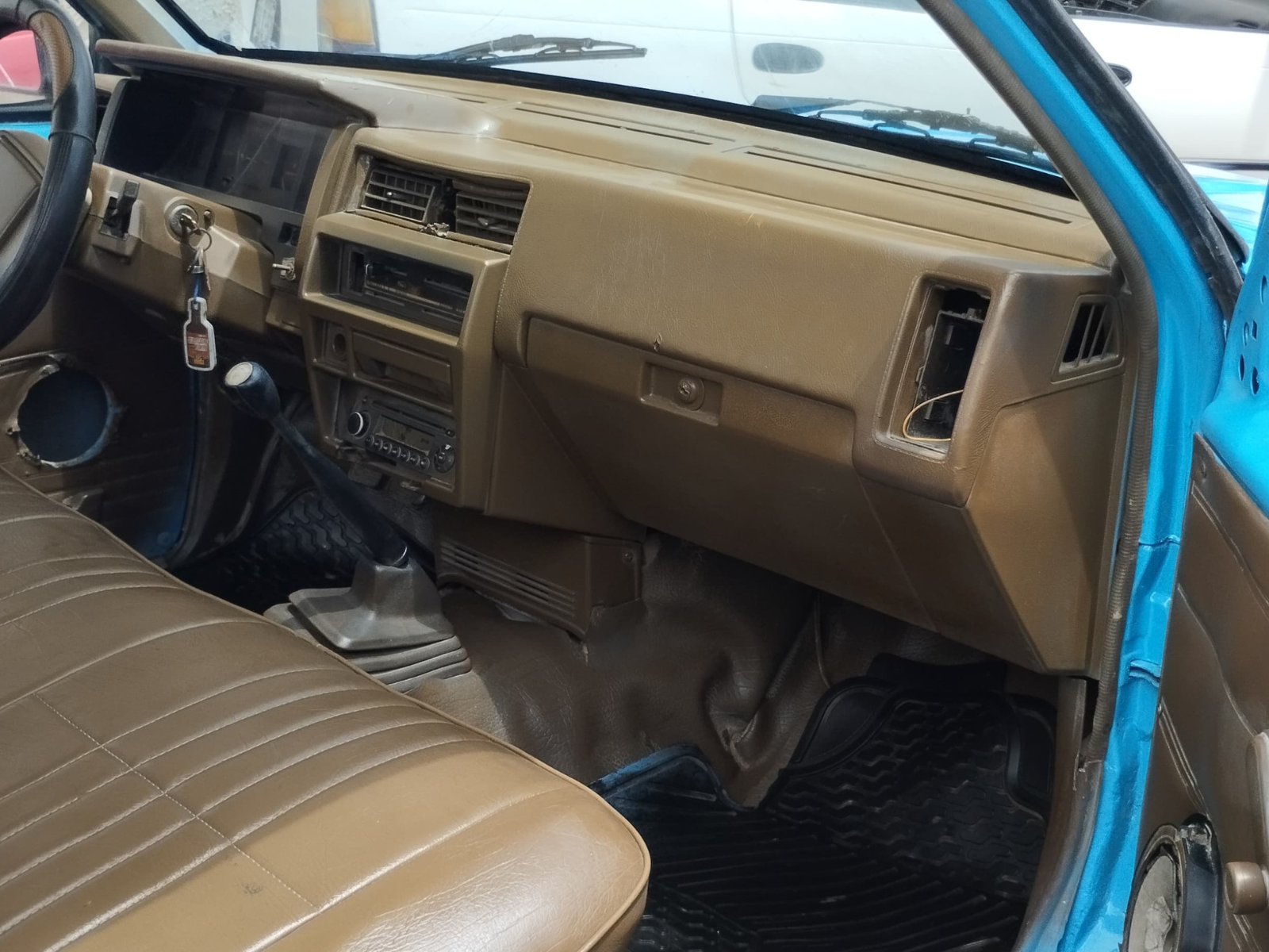 Nissan Fiera